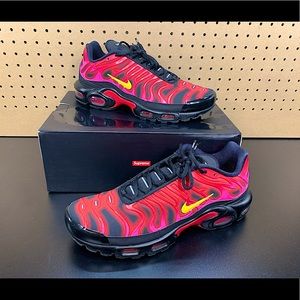 Nike Air Max Plus TN x Supreme University Red Black Men’s Size10.5 DA1472-600 OG
